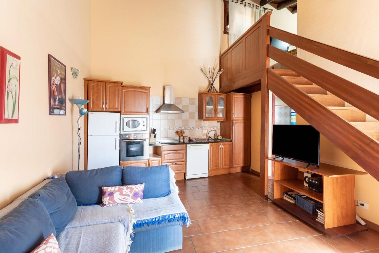 Гостевой дом Charming Rustic House El Pinar & Wifi Экстерьер фото